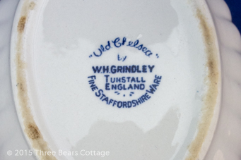 The W H Grindley mark, probably from the 1970s with the "Old Chelsea" pattern